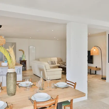 Holiday home Les Gazelles - Maison Au Pied De La La Chaume